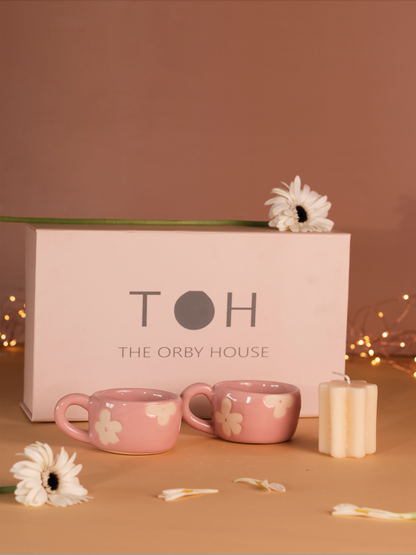 Pastel Harmony: 2 Ceramic Mugs & Daisy Flower Scented Candle Gift Set