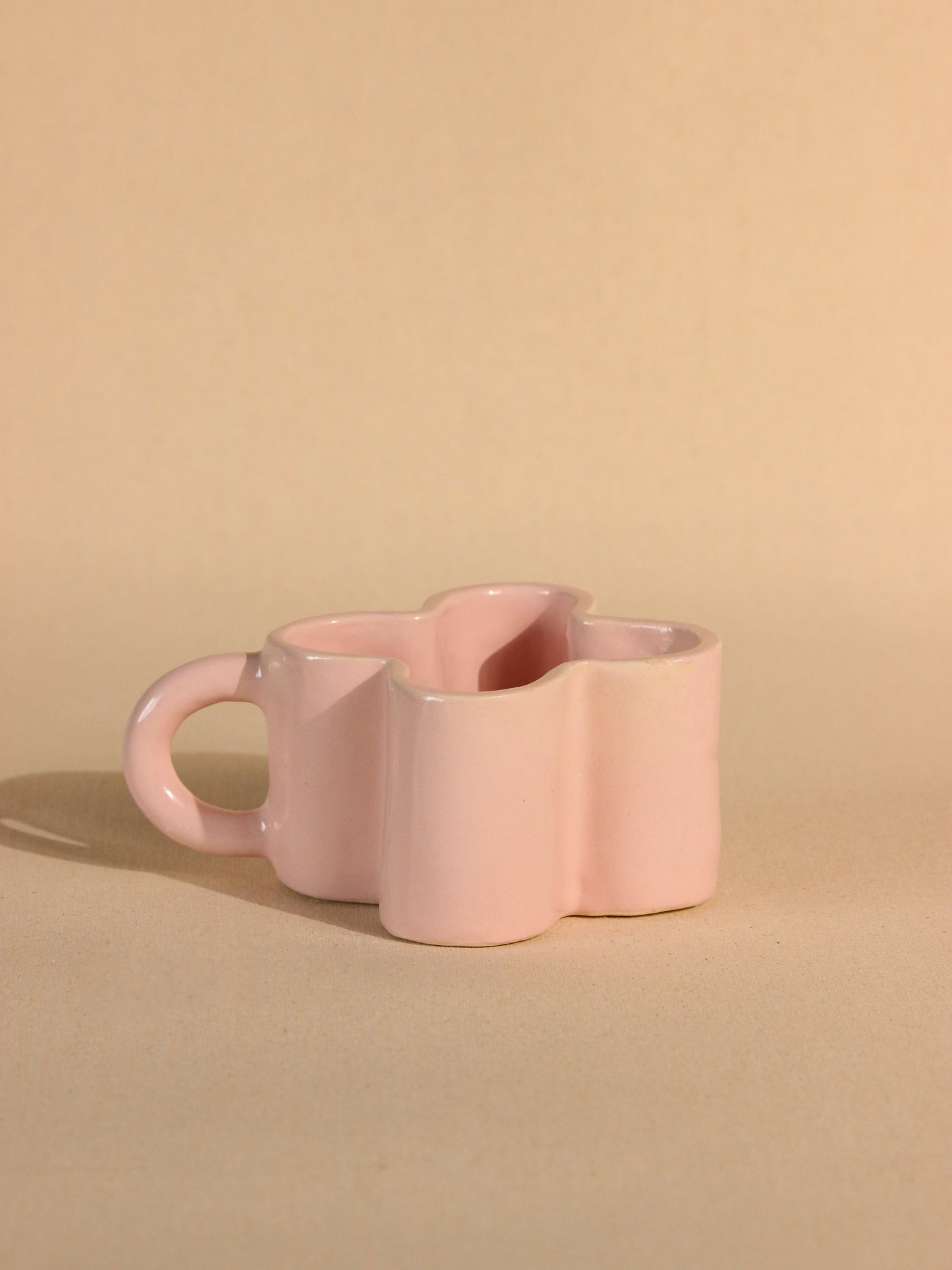 Daisy Flower-Shaped Ceramic Cappuccino Mug