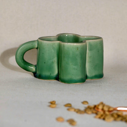 Daisy Flower-Shaped Ceramic Cappuccino Mug