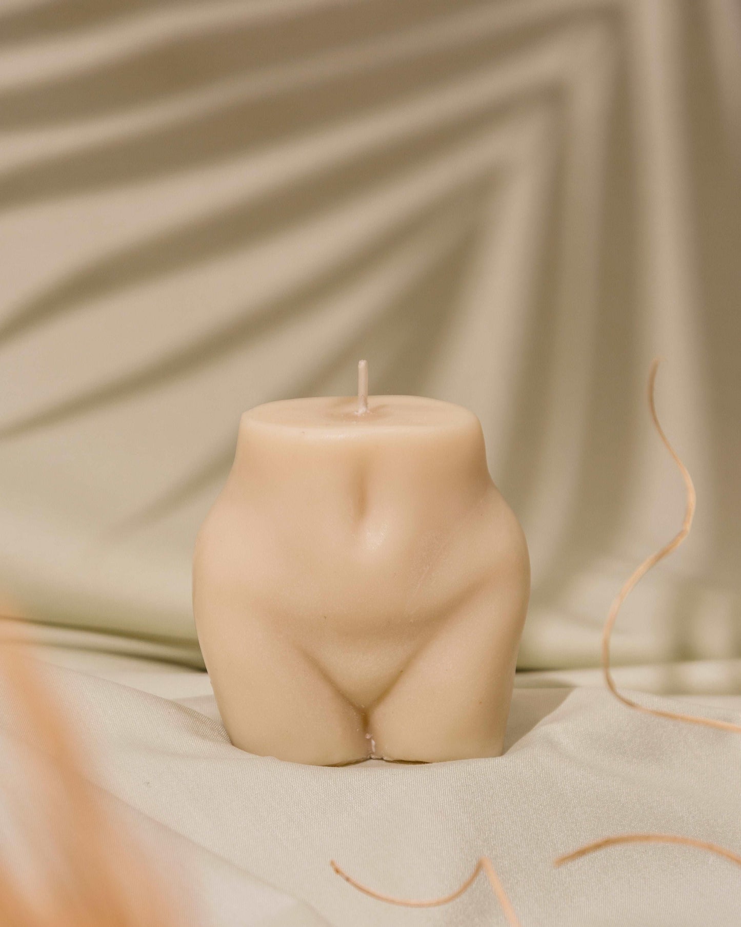 Woman Curvy Buttock Candle.