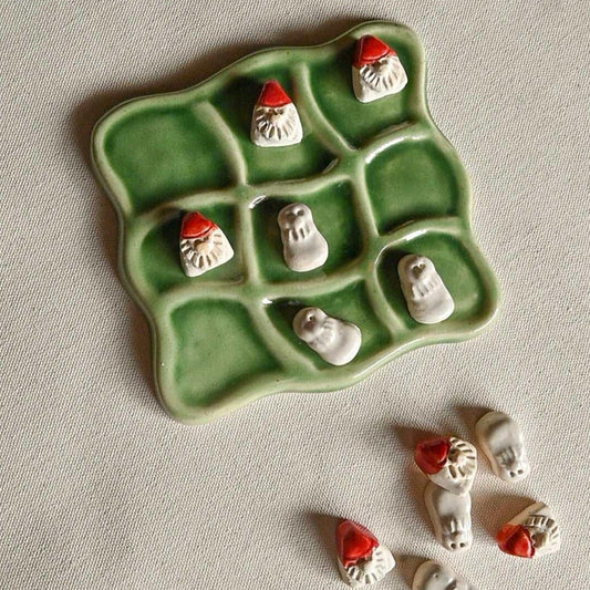 Christmas themed Ceramic Tic Tac Toe - TOH